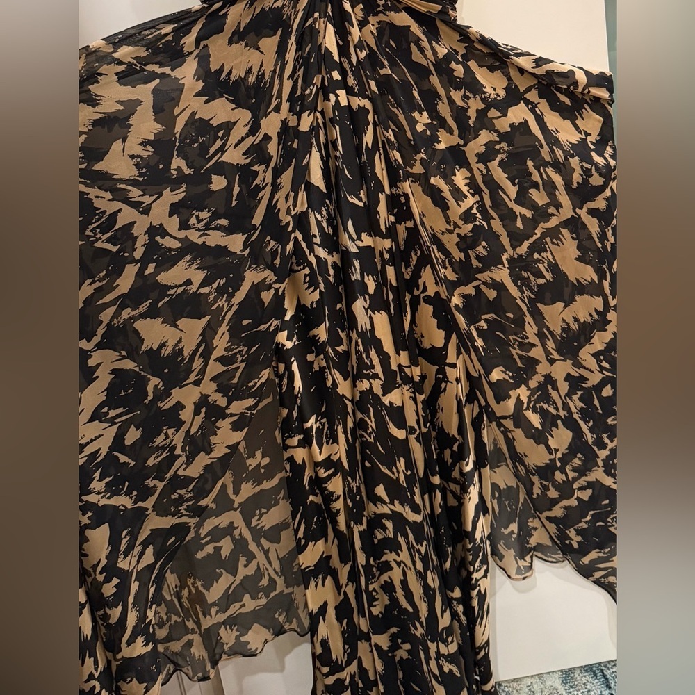 Donna Ricco Black and Camel Formal Gown 16 - Picture 9 of 13